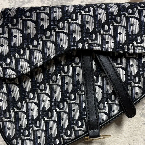 Oblique Black & White Saddle Bag - Picture 7 of 10